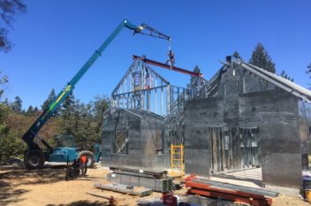 What are the Cost Differences Between Regular Construction and Prefab Steel Buildings?